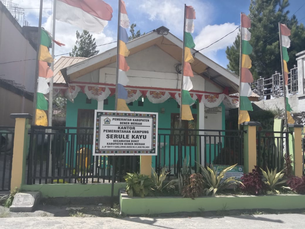 Kantor Pemerintahan Kampung Serule Kayu